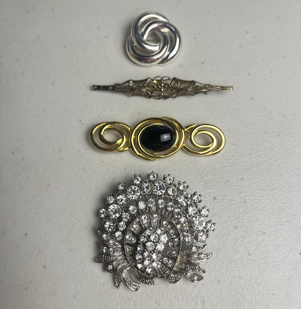 Rhinestone Crystal Pin Bar Brooch Napier Swirl Vintage Estate Party Jewelry
